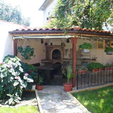 Guest House Alex تشيرنوموريتس المظهر الخارجي الصورة